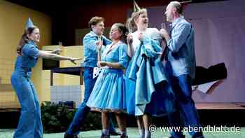 „Deutsches Haus“ am Thalia Theater: verstörender Originalton, Stille im Publikum