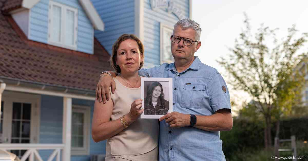 ‘Ik weet waar ze ligt, kijk maar goed om je heen’: familie van overleden Jade bedreigd door obsessieve volgers