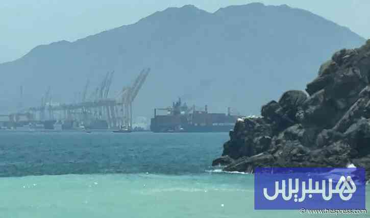 إيران تلمح إلى "فتح مضيق هرمز"