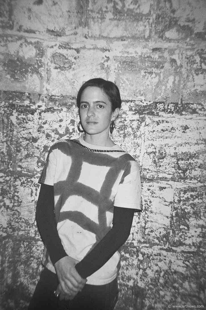 5 Books on Dena Yago’s Shelf