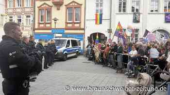 AfD-Abschlusskundgebung und Gegendemo in Königslutter starten friedlich