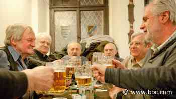 Why visitors to Prague should drink in a 'hospoda'