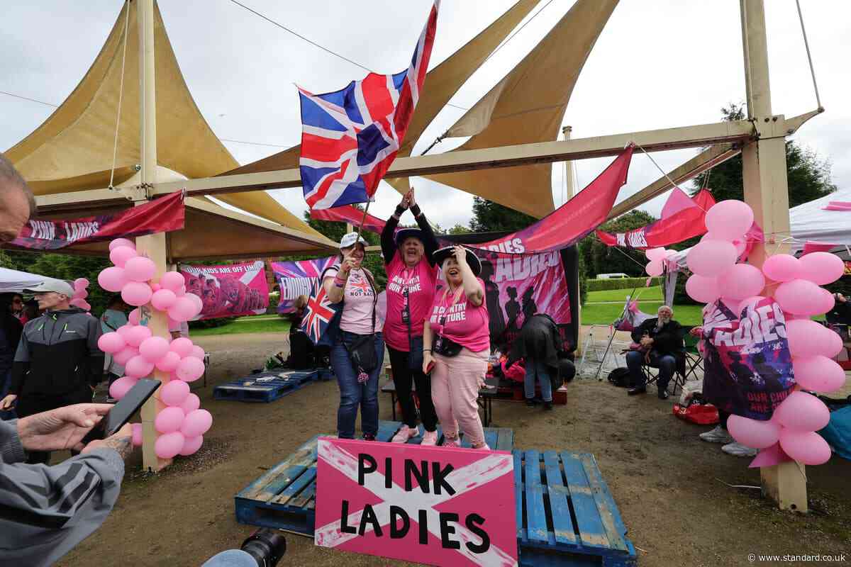 Hundreds gather at Glasgow green protests