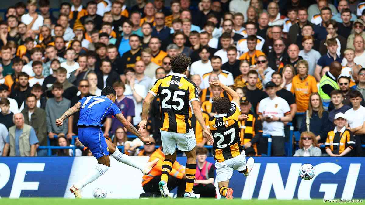 Premier League LIVE: Liverpool host Alvaro Arbeloa's struggling Fulham, Chelsea break down stubborn Hull City after just SEVEN minutes and Crystal Palace lead vs Ipswich