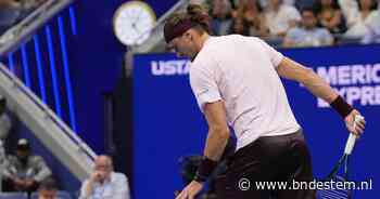 US Open-finalist Alexander Zverev onder vuur: ‘Iedere keer wanneer ik klaarsta voor een opslag, stuitert hij nog 12 keer’