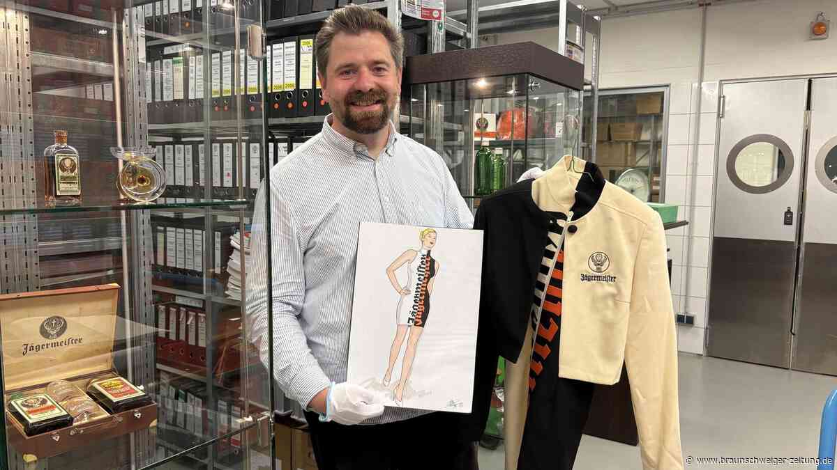Schatzmeister und Archivar: Bei ihm lagern 700 Regalmeter Jägermeister-Geschichte