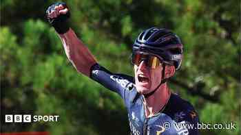 Dunbar wins stage as Mas maintains lead in Vuelta