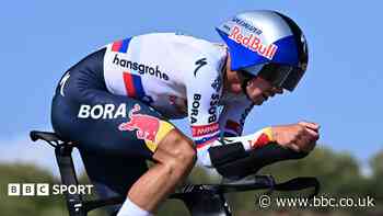 Roglic closes gap on Mas in Vuelta time trial