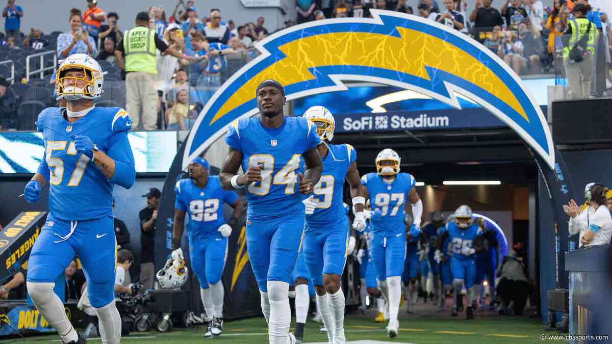 Cardinals vs. Chargers: Justin Herbert debuts new-look offense under Mike McDaniel for Los Angeles