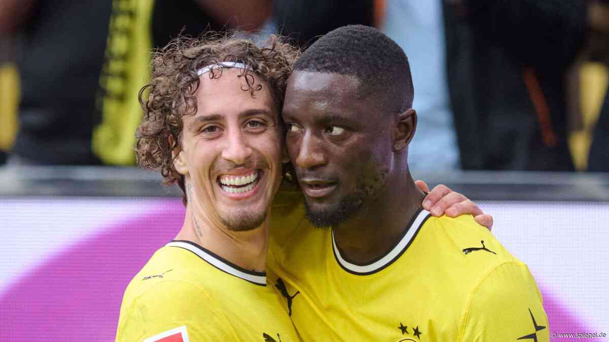 Fußball-Bundesliga: Borussia Dortmund glänzt, Gladbach geht in Freiburg unter