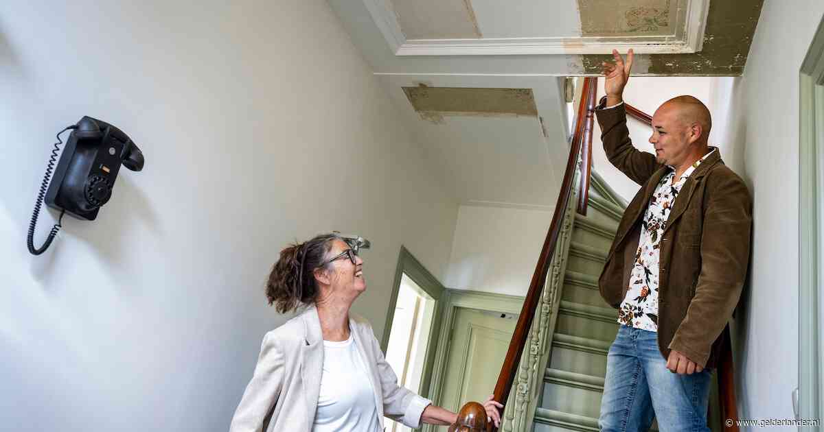 Hij tikte op een schot en vond een verborgen nis: nu staat deze beroemde jugendstilwoning te koop