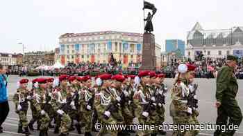 Putins Propaganda beginnt im Klassenzimmer: „Wir hämmern es in den Kopf: Du bist eine militärische Einheit“