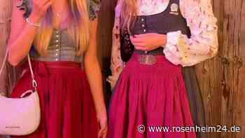 Wiesn in Rosenheim: So tief greifen die Mädels auf der Loretowiesn für ihr Dirndl in die Tasche