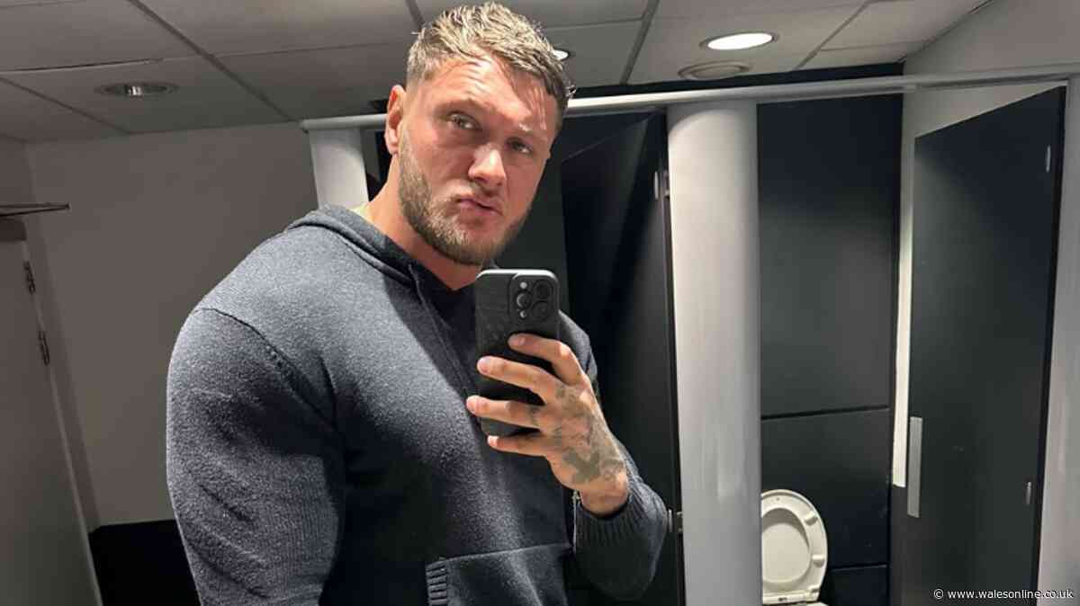 How to watch Big Stacks vs Jordan McCann fight on TV and live stream tonight