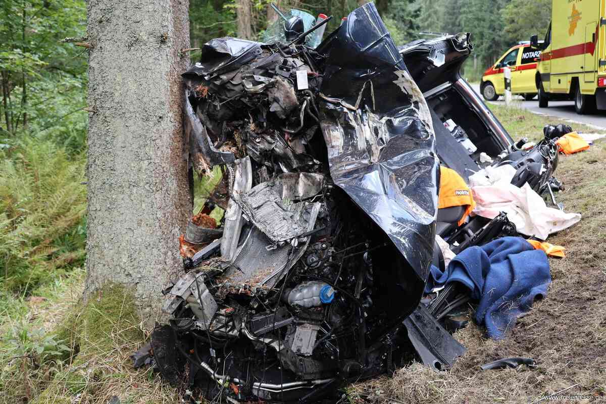 Rettungshubschrauber im Einsatz: Schwerer Unfall auf S 272 zwischen Johanngeorgenstadt und Wildenthal