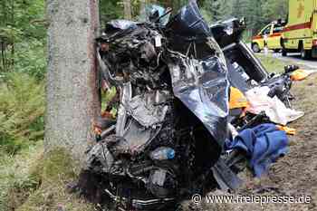 Rettungshubschrauber im Einsatz: Schwerer Unfall auf S 272 zwischen Johanngeorgenstadt und Wildenthal