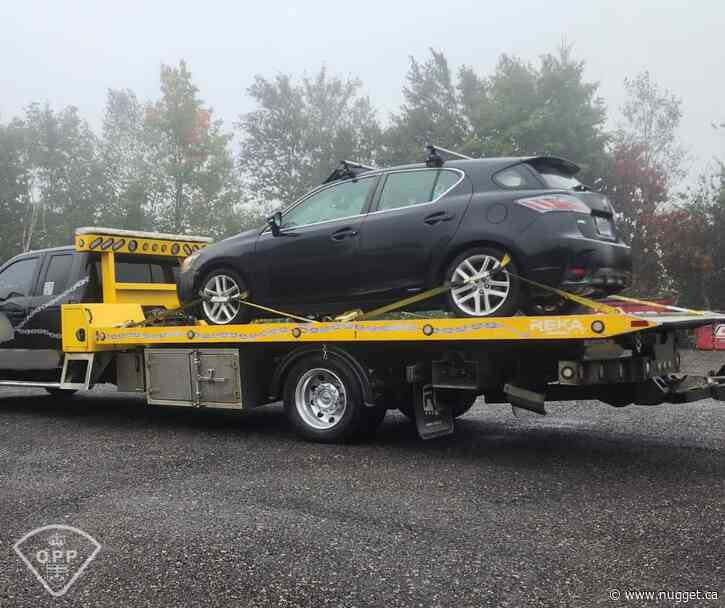 Teenager charged with stunt driving on Highway 63 after passing two school busses