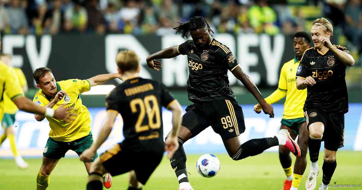 LIVE eredivisie | Ajax krijgt eerste kansen in Sittard, twee basisdebutanten én verrassende naam in de aanval