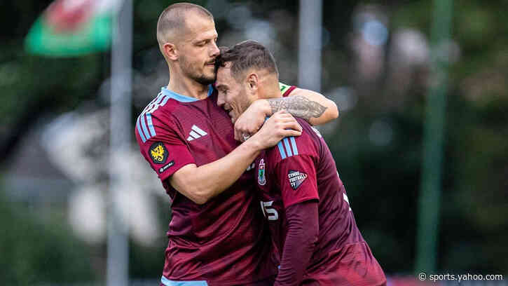 Colwyn Bay fight back to beat Connah's Quay
