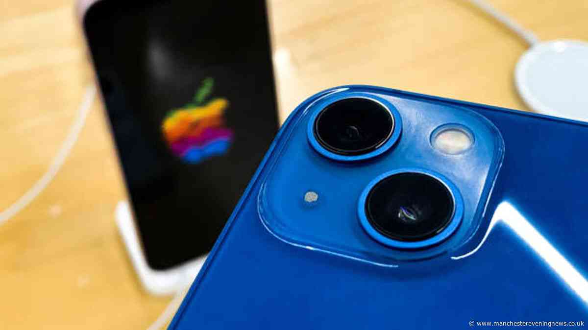 Apple fans snap up £600 iPhone for £240 as iPhone 18 pre-orders go live