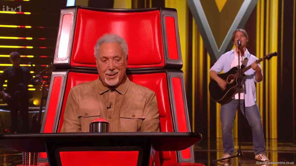 Sir Tom Jones leaves ITV viewers in tears after comment to The Voice UK judge