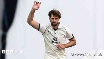 Derbyshire win dents Kent promotion hopes