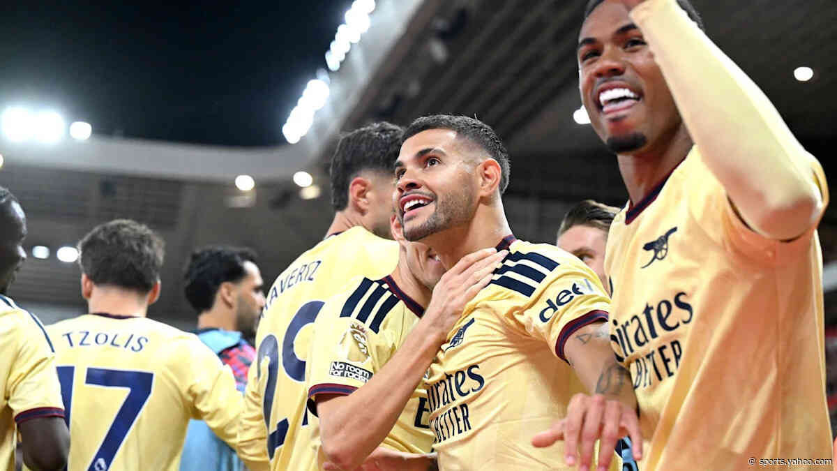 Catch up with reaction after Arsenal beat Sunderland before Match of the Day at 23:00 BST