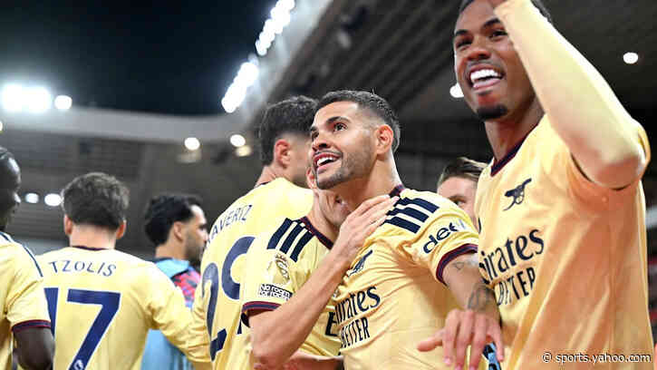 Catch up with reaction after Arsenal beat Sunderland before Match of the Day at 23:00 BST