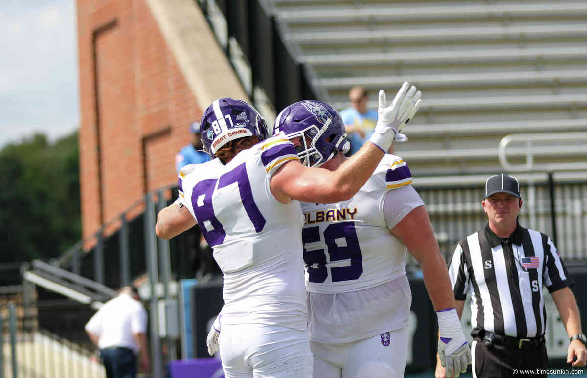 UAlbany football rebounds strongly in dominant win over Long Island