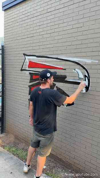 Dirty Birds took over the wall 😤 #football #atlantafalcons #graffiti