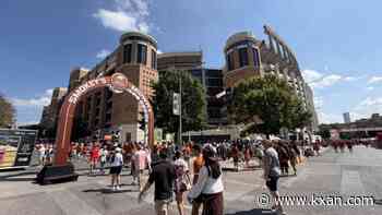 Fans focus on football over excessive heat at Texas-Ohio State showdown