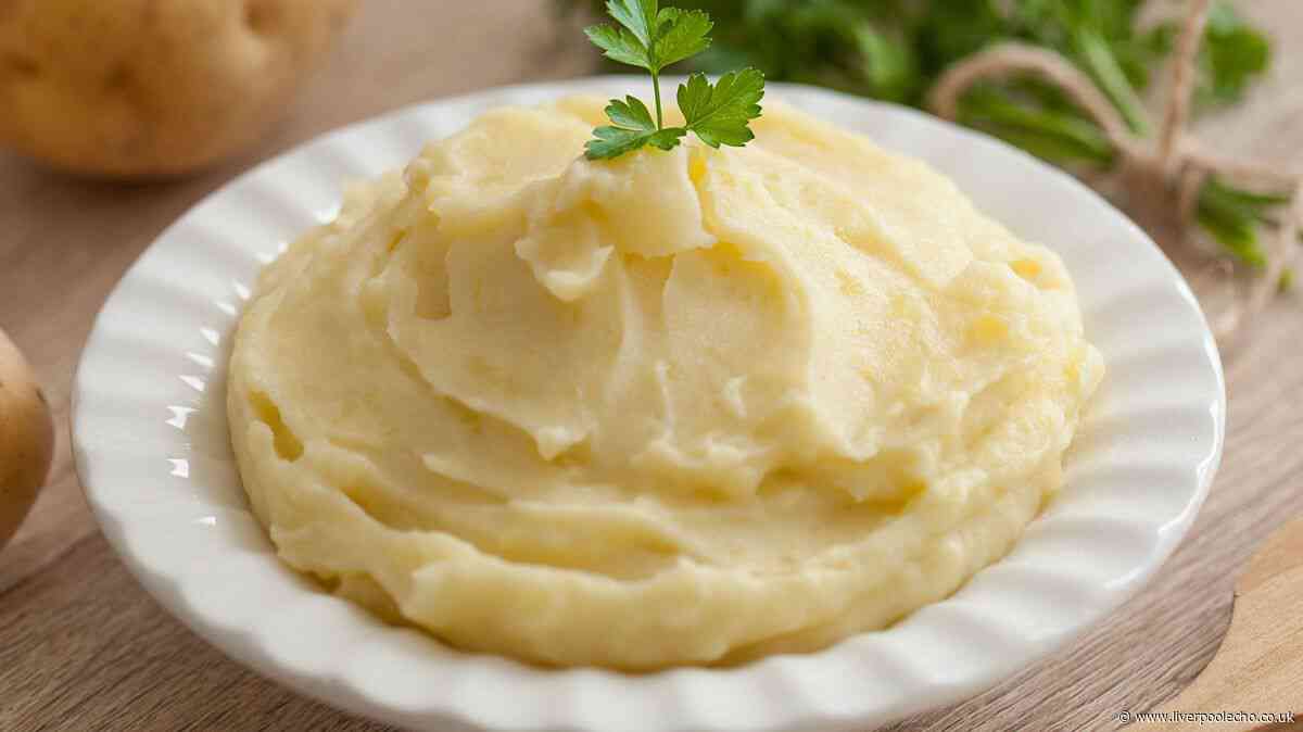 Mashed potatoes will be perfectly creamy if you ditch milk for better fridge ingredient