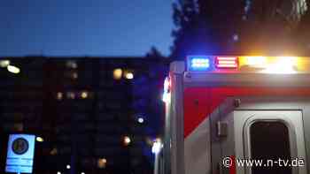 Ein Opfer in kritischem Zustand: 15 Verletzte nach schwerem Busunfall in Berlin