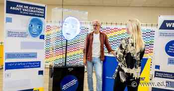 GGD-hologram Lexie moet de drempel wegnemen: ‘Sommige vragen stel je makkelijker aan een machine’