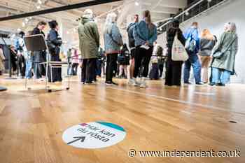 Swedish voters go to polls to choose a new parliament as hard right bids for role in government