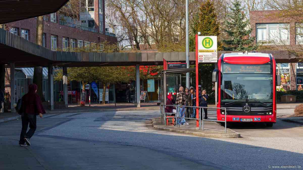 Schluss mit schmuddelig: Busbahnhof Niendorf bekommt ein neues Gesicht