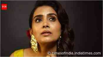 Sonali Kulkarni on actresses being typecast as mothers