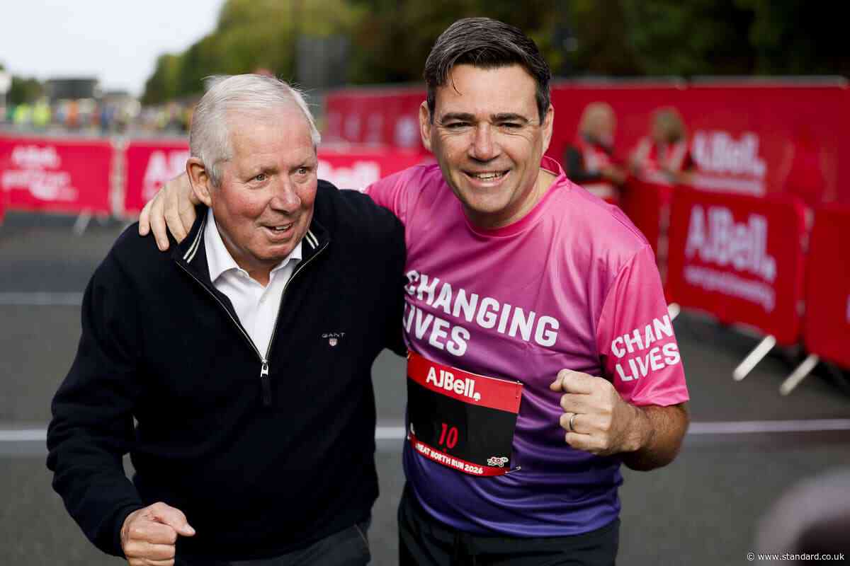 Andy Burnham takes part in Great North Run for homelessness charity