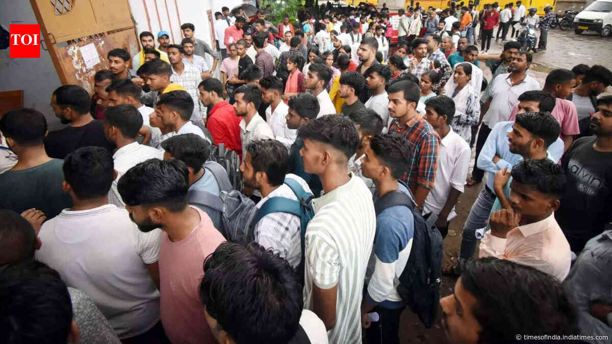 Rajasthan SET 2026: Students boycott exam in Jaipur over delayed papers, alleged irregularities