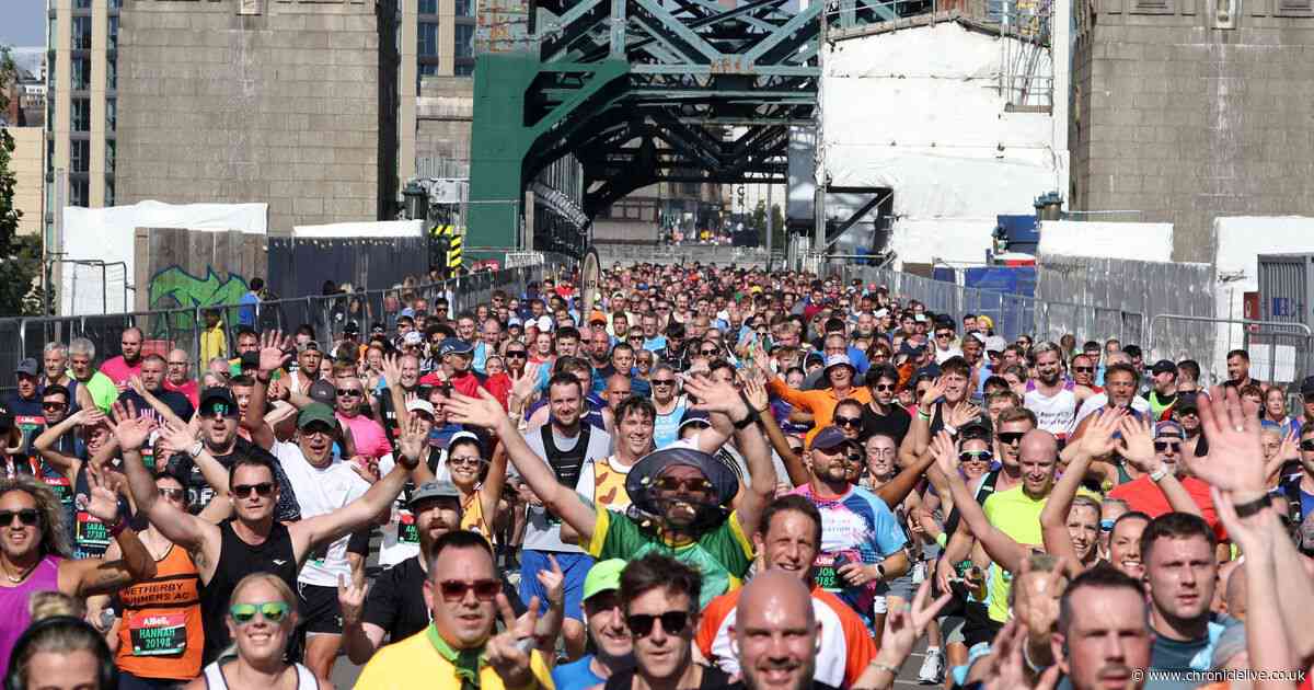 54 epic photos of Great North Runners crossing the Tyne Bridge in Newcastle