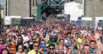 54 epic photos of Great North Runners crossing the Tyne Bridge in Newcastle