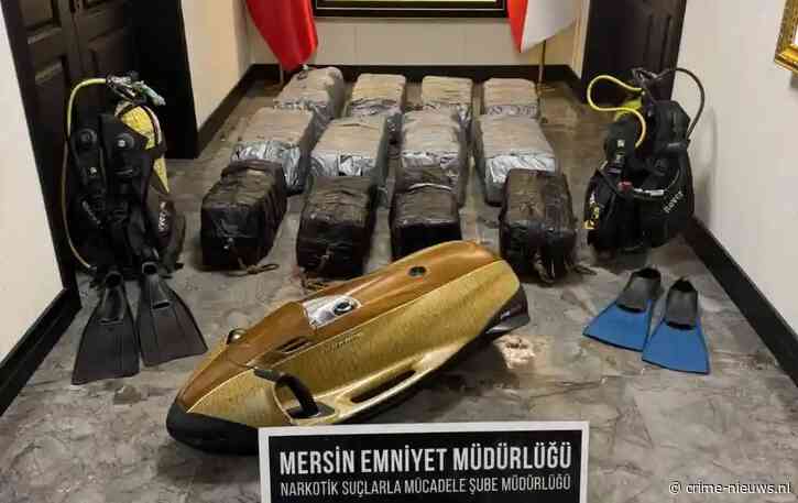 Waterscooters en honderden kilo’s cocaïne onder waterlijn aangetroffen in Turkije