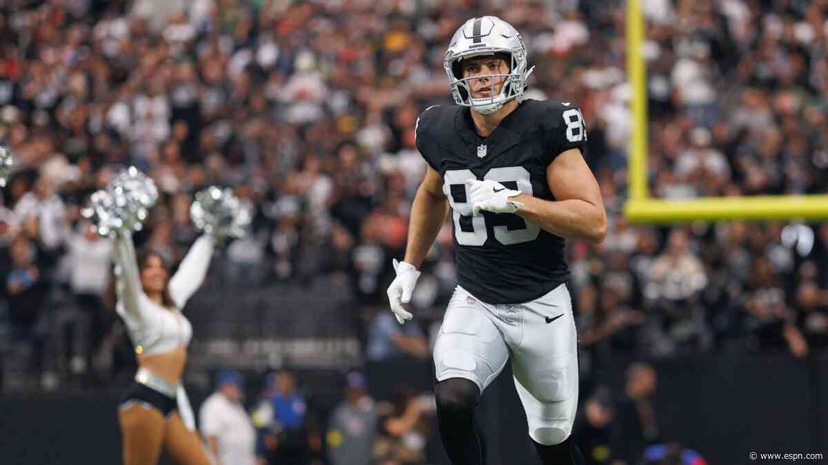 Sources: Raiders believe star TE Bowers could return for Week 2