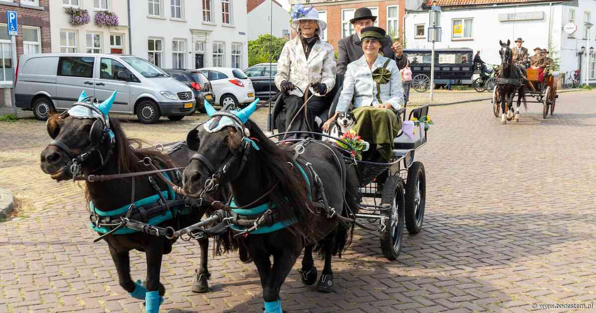 In de koets tijdens Open Monumentendag: ‘Jakkes, dat paard niest op mijn been’