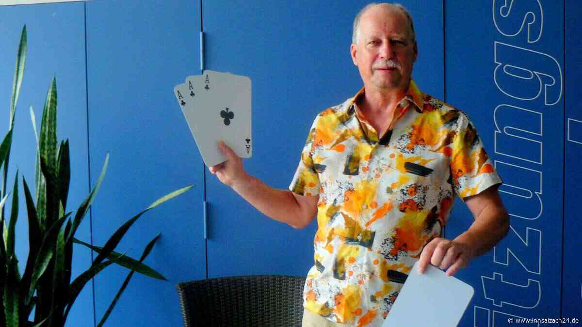 Vom Polizeibeamten zum geprüften Magier: Michael Lode aus Waldkraiburg absolviert Zauberakademie