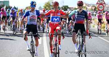 LIVE Vuelta | Traditionele fotomomenten vormen aanloop naar pittige finale in slotrit, Van Aert hoopt op hattrick aan ritzeges