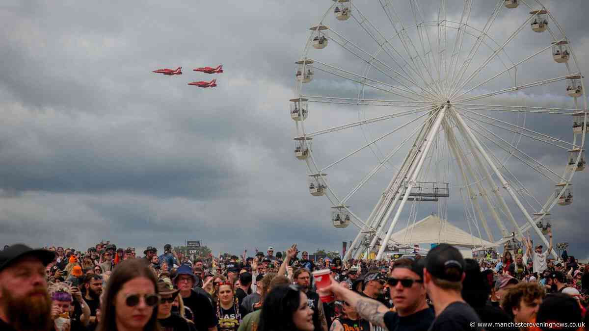 Man who was filmed having sex on Download Festival Ferris wheel found out when boss called him