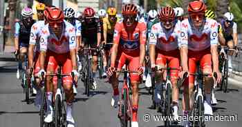 LIVE Vuelta | Renners zetten koers naar pittige finale in slotetappe, Van Aert hoopt op hattrick aan ritzeges