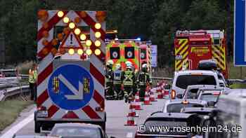Unfall auf der A8 bei Frasdorf: Stau-Chaos im Rückreiseverkehr – mehrere Verletzte