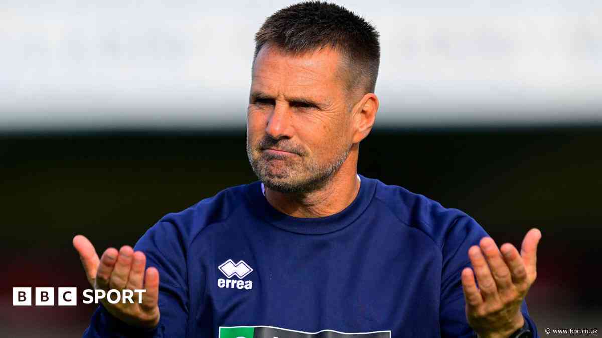 Ball frustrated as Torquay United draw with Dorking